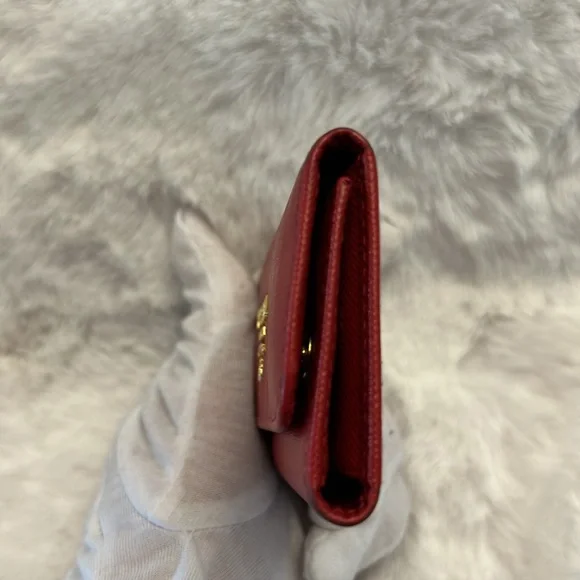 Prada ❤️Red❤️Saffiano leather key holder/card case double snaps